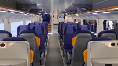 Treni elettrici a due piani, prese usb e maxi posti: in Puglia ecco la flotta più nuova d'Italia