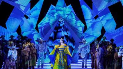 Una segnalazione anonima racconta i trucchi con i cartellini: il Teatro Petruzzelli licenzia due dipendenti