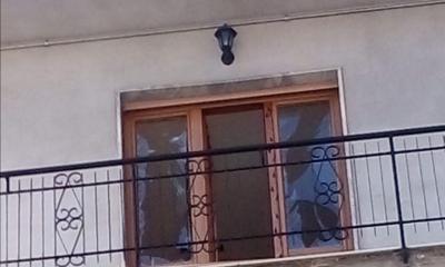 Viggianello, fuga di gas in casa: esplode vetrata, un ferito