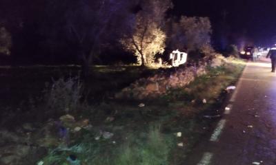 Sava, l'auto si ribalta e finisce contro un albero: in coma una 14enne