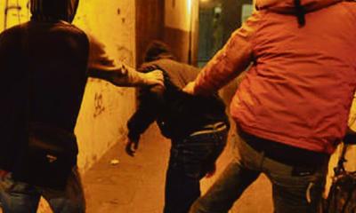 Bari, 17enni aggrediti dalla baby gang nel parco Rossani: &laquo;Erano una decina&raquo;