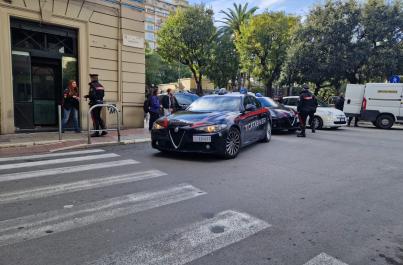 Ragazzine aggredite a Bari in pieno giorno, a pochi passi da piazza Umberto: fermato borseggiatore