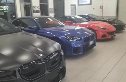 Scoperta frode da 43 milioni su import auto di lusso immatricolati senza pagare l'Iva: sequestri e perquisizioni anche in Puglia VIDEO