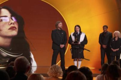Grammy, Billie Eilish e Bad Bunny espliciti contro l'Ice. E piovono applausi