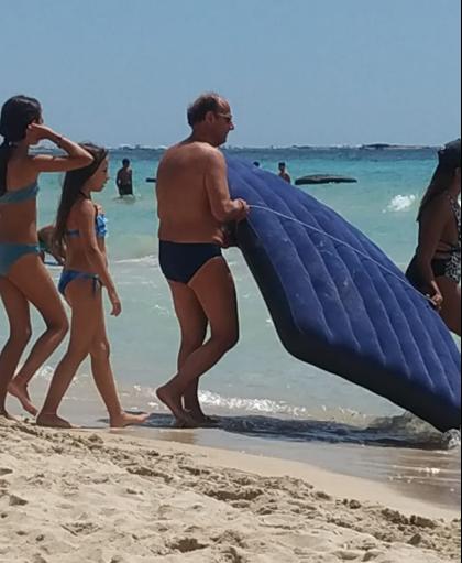 Vacanze Vip In Puglia A Torre Lapillo Spunta Ale Del Duo Comico Ale E Franz La Gazzetta Del Mezzogiorno