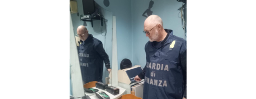 Fabbro e parrucchiere completamente abusivi nella Bat: sequestrate attrezzature e locali