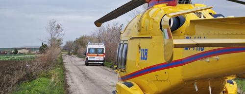 Tragedia nelle campagne di Ascoli Satriano: uomo muore schiacciato dal trattore