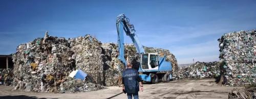 Torremaggiore, sequestrata una discarica per irregolarit&agrave; e rischi: gestisce i rifiuti di 10 comuni del Foggiano