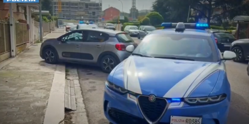 Matera, ladri beccati in ascensore con l'oro grazie alla chiamata del vicino: arrestati VIDEO