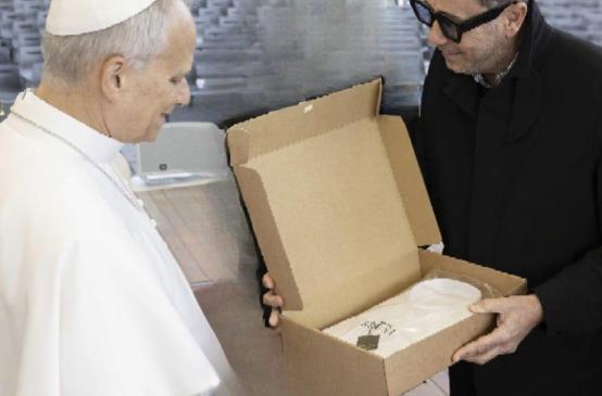 La Sartoria Bruni di Martina Franca è la camiceria personale di Papa Leone XIV La Sartoria Bruni di Martina Franca è la camiceria personale di Papa Leone XIV