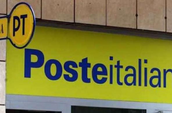 Ceglie Messapica, raggiungono la cassaforte dell'ufficio postale forando il muro adiacente ma il colpo fallisce