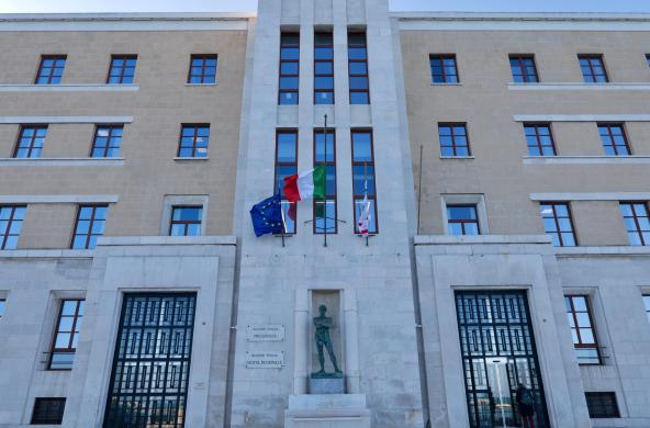 Protestarono nel palazzo della Regione Puglia per difendere i loro diritti di disabili: tutti assolti