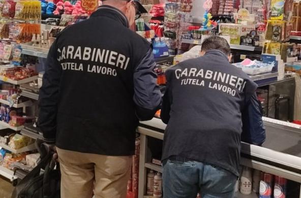 Lavoro in nero e poca sicurezza: nel Leccese denunciati 33 imprenditori dopo i controlli a tappeto dei carabinieri Lavoro in nero e poca sicurezza: nel Leccese denunciati 33 imprenditori dopo i controlli a tappeto dei carabinieri