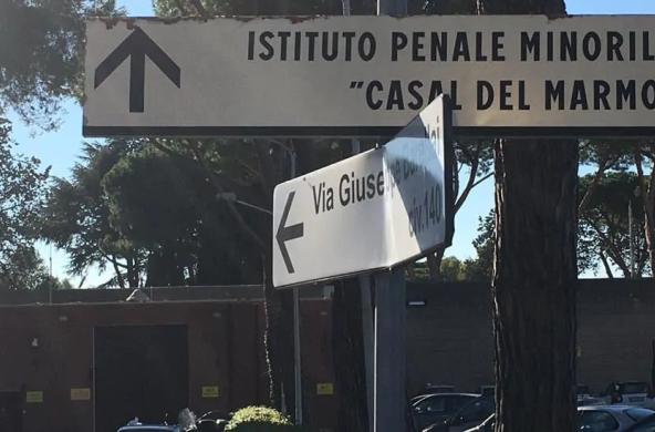&laquo;Torture nel carcere minorile di Casal del Marmo&raquo;, tra gli indagati anche un poliziotto penitenziario barese