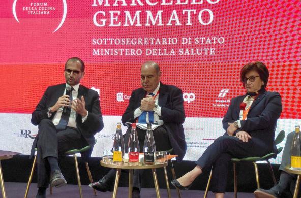 Manduria, Gemmato ospite di Vespa: «Ci auguriamo che in Puglia non vengano chiusi ospedali né aumentate tasse» Manduria, Gemmato ospite di Vespa: «Ci auguriamo che in Puglia non vengano chiusi ospedali né aumentate tasse»