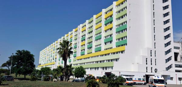 Francavilla Fontana, si sentono male in 4 dopo aver bevuto una bibita: presunta intossicazione Francavilla Fontana, si sentono male in 4 dopo aver bevuto una bibita: presunta intossicazione