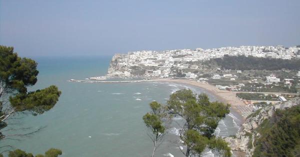 Peschici Sventrata Montagna Per Arrivare Al Mare Area Sequestrata La Gazzetta Del Mezzogiorno