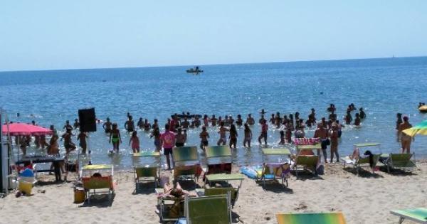 Metaponto Donna Annega Mentre Fa Il Bagno Grave La Figlia Di 6 Anni La Gazzetta Del Mezzogiorno