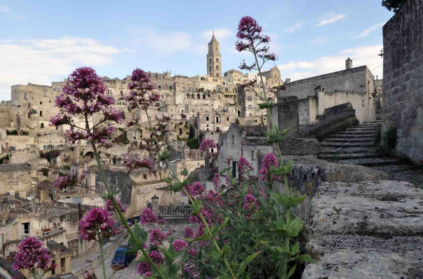 Meno turisti a Matera: si va verso una flessione del 30% delle prenotazioni in hotel Meno turisti a Matera: si va verso una flessione del 30% delle prenotazioni in hotel