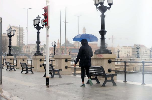 Maltempo in arrivo sulla Puglia: scatta l’allerta gialla per temporali dal 4 febbraio Maltempo in arrivo sulla Puglia: scatta l’allerta gialla per temporali dal 4 febbraio