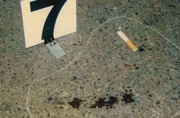 Valenzano, svolta dopo 22 anni: chiesto il rinvio a giudizio per 3 persone per l'omicidio Abiuso. «Delitto maturato nella faida tra i clan Di Cosola e Strisciuglio» Valenzano, svolta dopo 22 anni: chiesto il rinvio a giudizio per 3 persone per l'omicidio Abiuso. «Delitto maturato nella faida tra i clan Di Cosola e Strisciuglio»