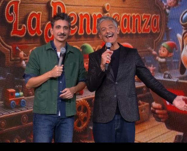 Pio e Amedeo e quel bacio “porta fortuna” da Fiorello a La Pennicanza