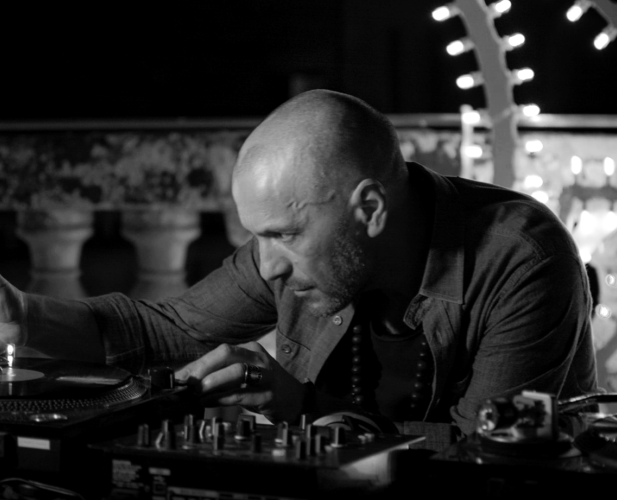 L'alba di Lamina tra le luci di Castiglione: &laquo;In un lampo il giorno&raquo; &egrave; il nuovo album tra memorie in vinile ed echi di underground