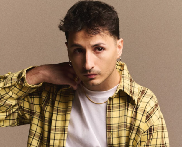 &laquo;Arrivo a Sanremo con onest&agrave;, mi piace anche che il mio pubblico sviluppi un senso critico&raquo;: Nayt racconta il suo primo Festival VIDEO