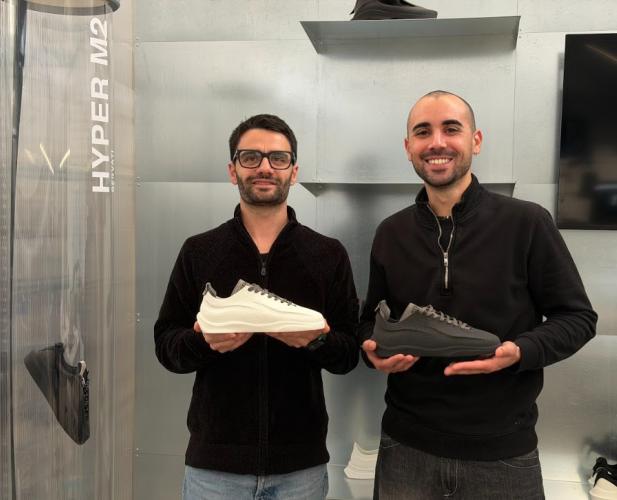 Da Casarano al mondo: scarpe riciclabili prodotte in 8 ore con la stampante 3D. L'idea di due giovani pugliesi