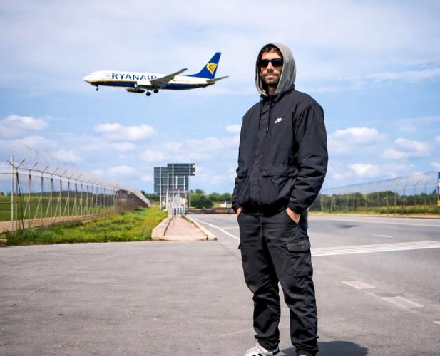 &laquo;Bomber Nike&raquo;, Kaos Wacko torna con un singolo tra tensione emotiva e visioni urbane