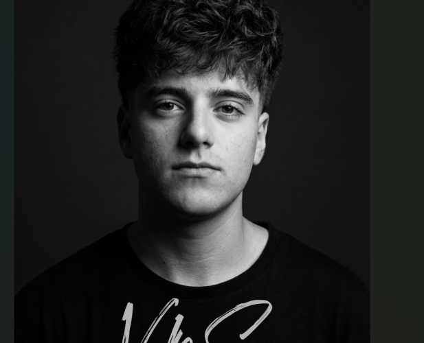 V1nS, da Pulsano all&rsquo;Europa: il talento sedicenne conquista il continente con un progetto musicale ambizioso