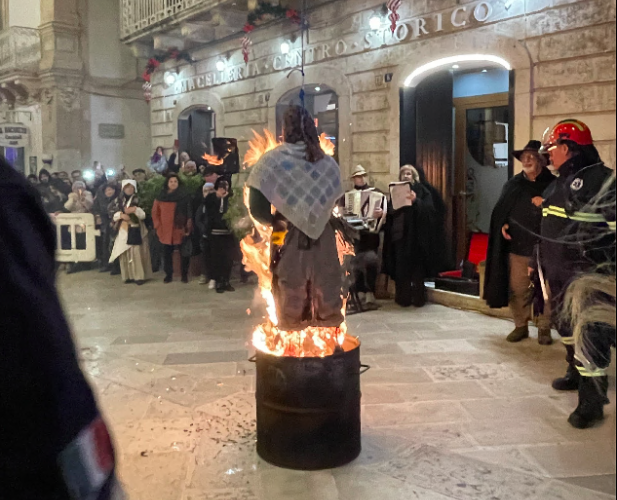A Martina Franca la morte della Quarantana chiude il periodo di astinenza pasquale