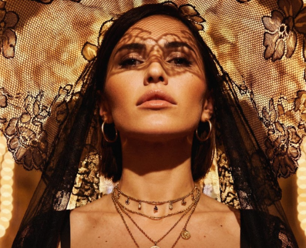 Famiglia, radici, identit&agrave;: il &laquo;Sacro&raquo; Sud di Serena Brancale