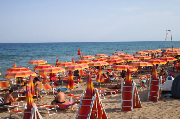 Turismo in Basilicata, adesso bar e ristoranti dei lidi possono restare aperti per tutto l’anno