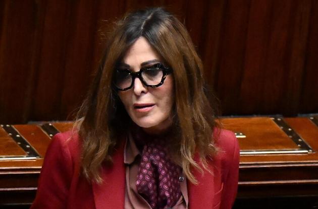 La ministra del turismo Santanchè si dimette. La stoccata a Meloni: «Ti rassegno le mie dimissioni come hai ufficialmente auspicato» La ministra del turismo Santanchè si dimette. La stoccata a Meloni: «Ti rassegno le mie dimissioni come hai ufficialmente auspicato»