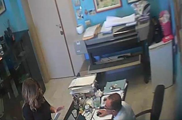 Mazzette, borse e regali, la Asl Bari licenzia anche l'impiegata Sciannimanico e il dirigente Iacobellis