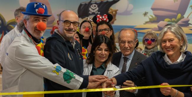 Bari, inaugurata la nuova sala d&rsquo;attesa pediatrica del &laquo;Giovanni XXIII&raquo;: colori e fantasia grazie ai fondi della Pigiama Run