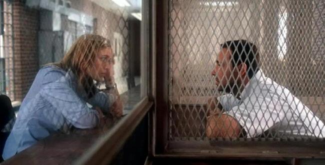La vita di un docente di filosofia viene radicalmente sconvolta dalle accuse di stupro e omicidio