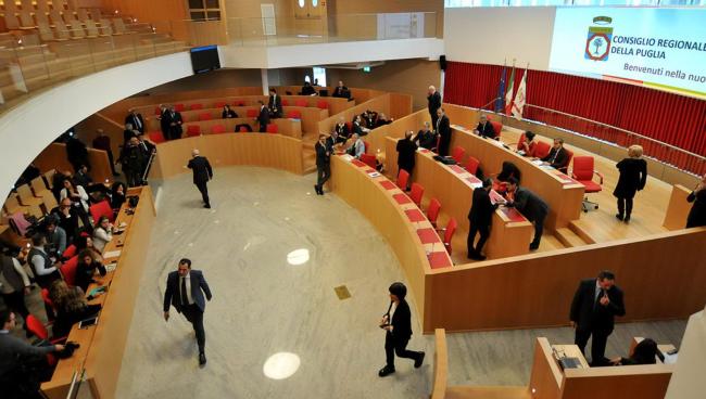 Consiglio Puglia: s&igrave; a primi 50 articoli del Bilancio, ecco le voci di spesa