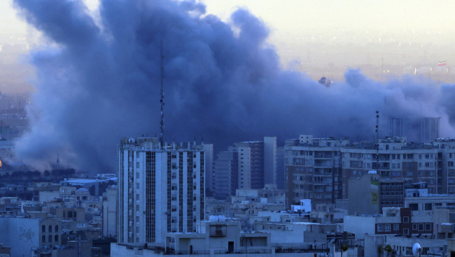 Crisi del Golfo, imprese italiane in affanno: container fermi e tariffe alle stelle