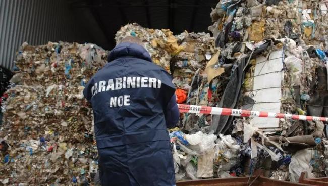 Trafficavano rifiuti dalla Puglia al Molise, conclusa l'indagine della Dda: 17 gli indagati