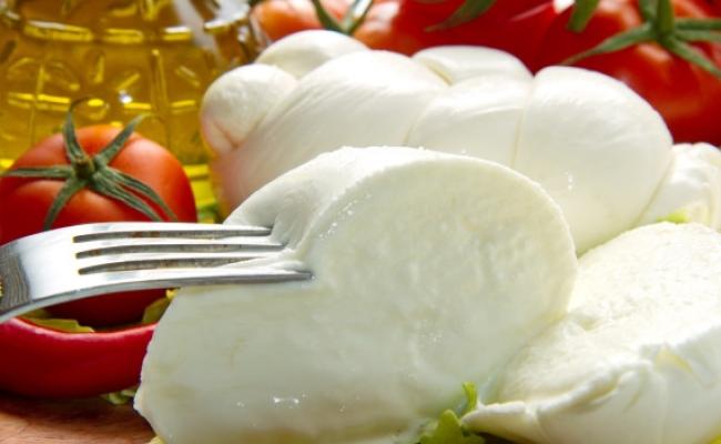 Vieste, bimba di sei anni muore soffocata mentre mangia una mozzarella