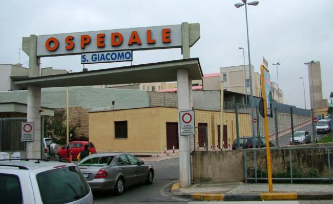 Rubavano farmaci e materiali nell'ospedale di Monopoli: in 8 rinviati a giudizio
