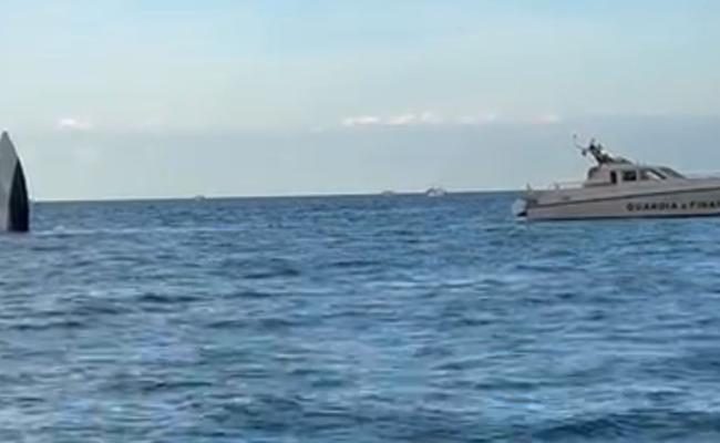 Manfredonia, collisione in mare fra motovedette della Finanza: tragedia sfiorata