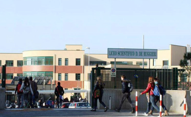 Classifica scuola, a Taranto trionfa la provincia: i licei di Massafra e Martina in vetta, perde quota lo storico Archita