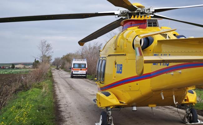 Tragedia nelle campagne di Ascoli Satriano: uomo muore schiacciato dal trattore