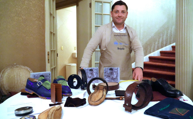 Il maestro calzolaio Gianfranco Montano, dalla Basilicata alla conquista di New York