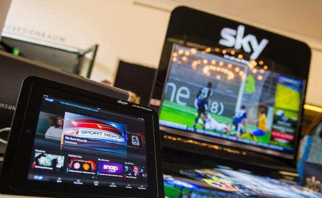 Smantellata infrastruttura dello streaming illegale, perquisizioni anche a Trani. Bloccati 100mila utenti