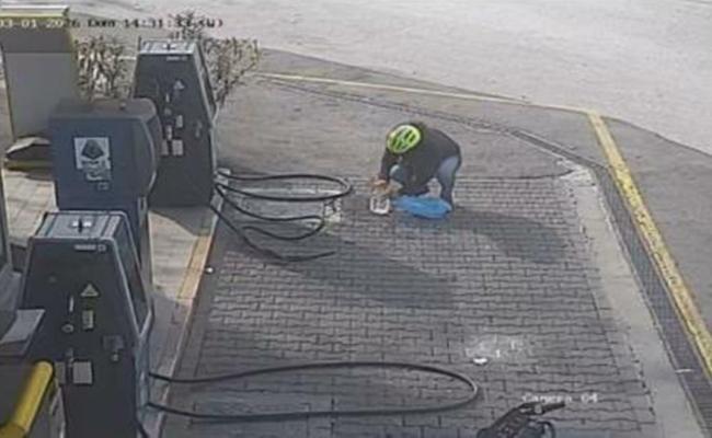 Bari, va dai Testimoni di Geova con una tanica di benzina e un ordigno: ecco chi &egrave; il 39enne che stava per compiere una strage