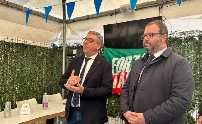 Brogli elettorali a Taranto, ecco l&rsquo;sms che inchioda Di Cuia